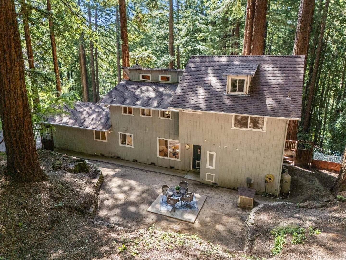 Detail Gallery Image 5 of 55 For 16306 Redwood Lodge Rd, Los Gatos,  CA 95033 - 3 Beds | 2 Baths