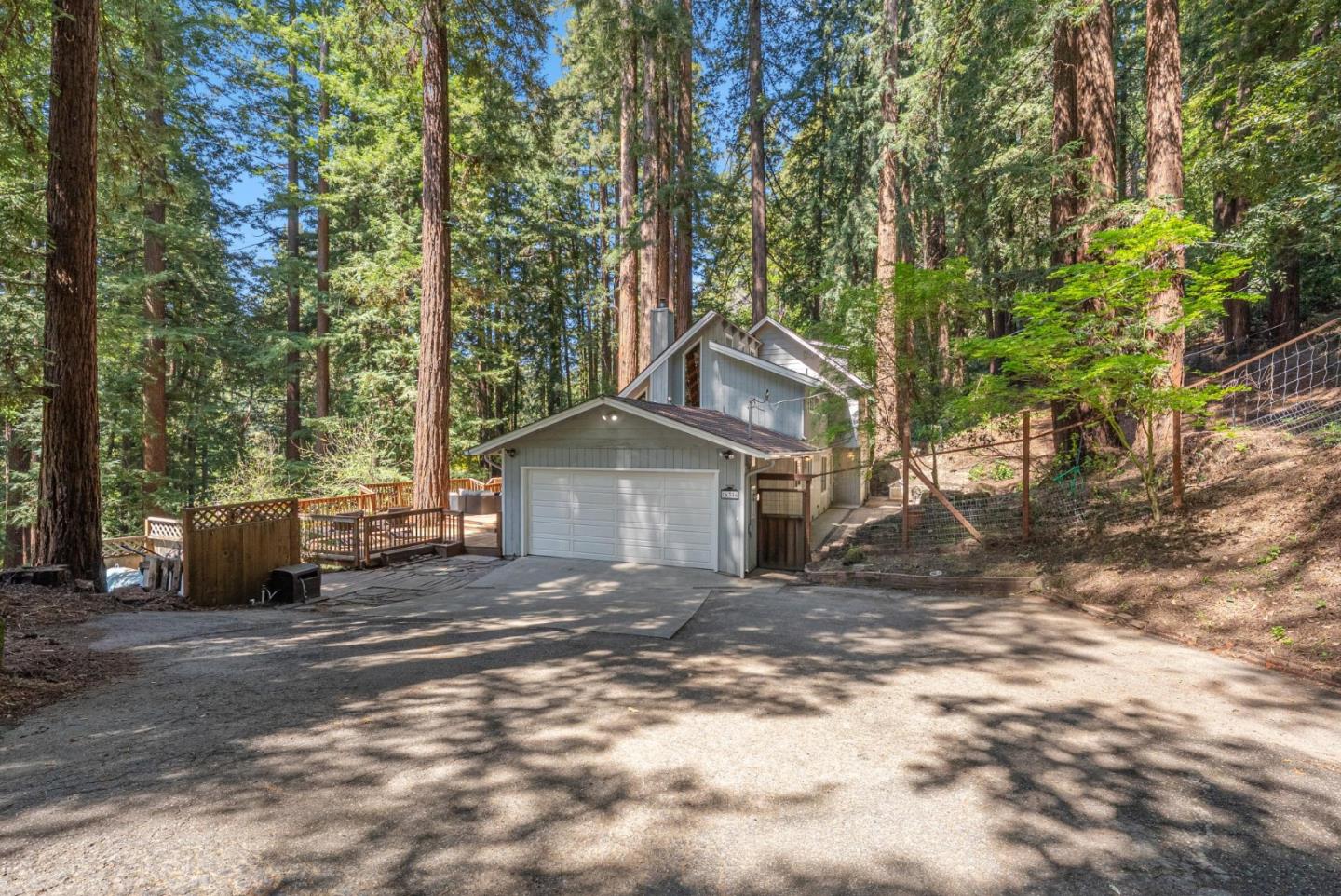 Detail Gallery Image 6 of 55 For 16306 Redwood Lodge Rd, Los Gatos,  CA 95033 - 3 Beds | 2 Baths