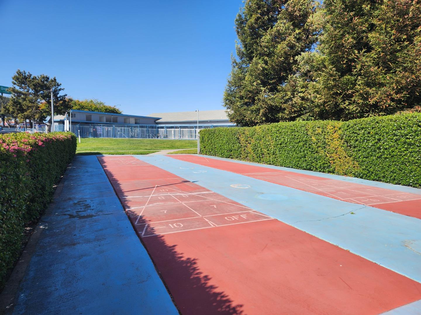 Detail Gallery Image 9 of 19 For 150 Kern St #92,  Salinas,  CA 93905 - 3 Beds | 2 Baths
