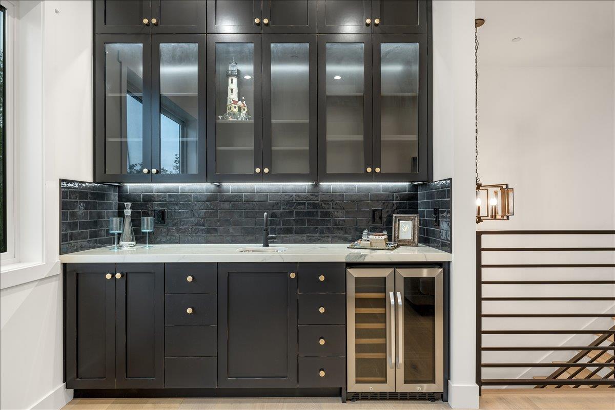 Detail Gallery Image 35 of 63 For 2555 Benson Ave, Santa Cruz,  CA 95065 - 4 Beds | 3/1 Baths