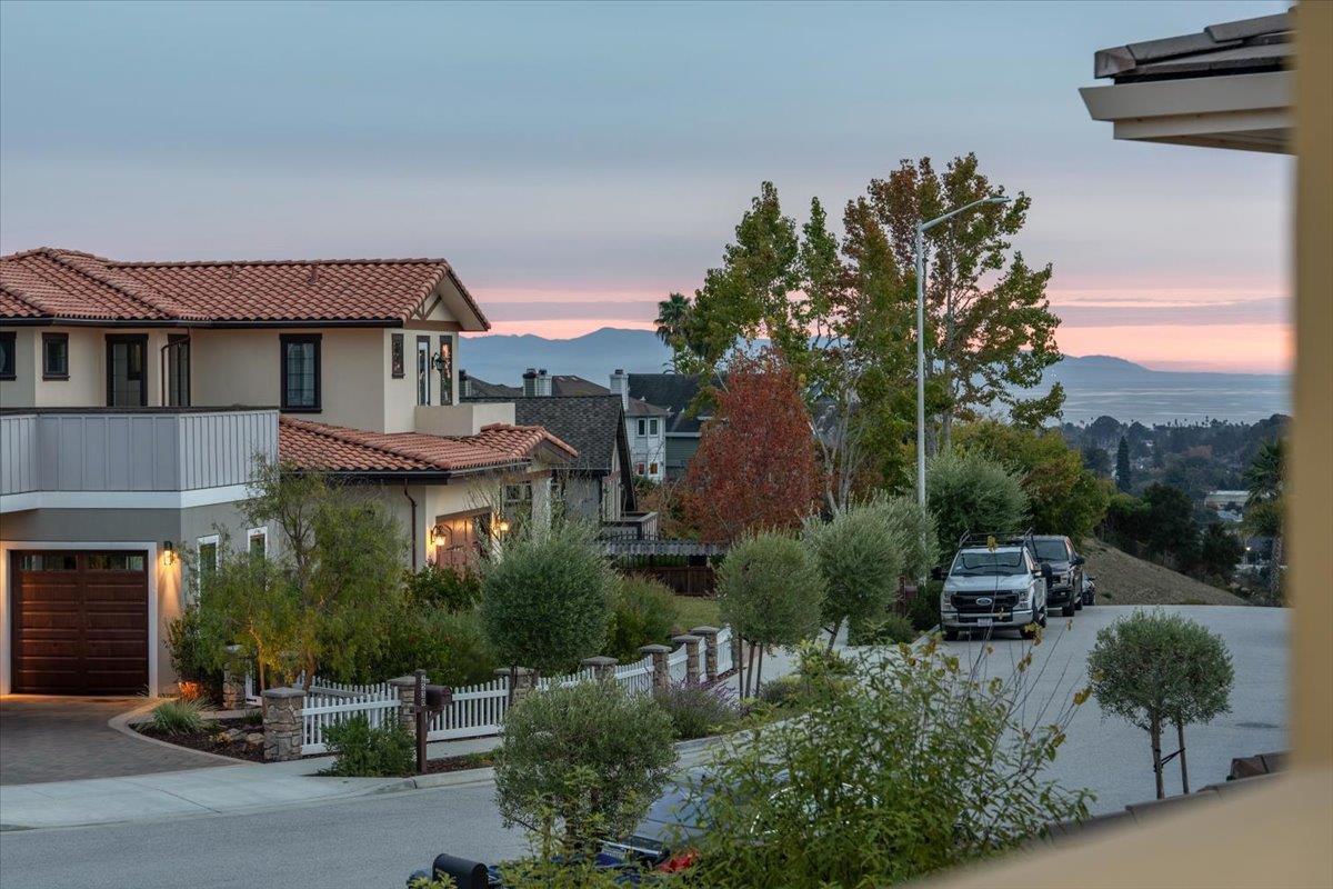 Detail Gallery Image 48 of 63 For 2555 Benson Ave, Santa Cruz,  CA 95065 - 4 Beds | 3/1 Baths