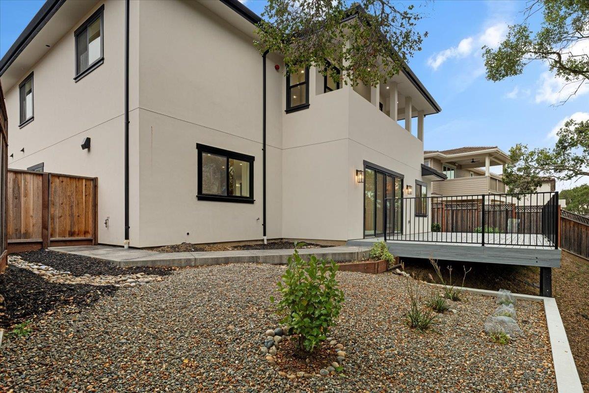 Detail Gallery Image 53 of 63 For 2555 Benson Ave, Santa Cruz,  CA 95065 - 4 Beds | 3/1 Baths