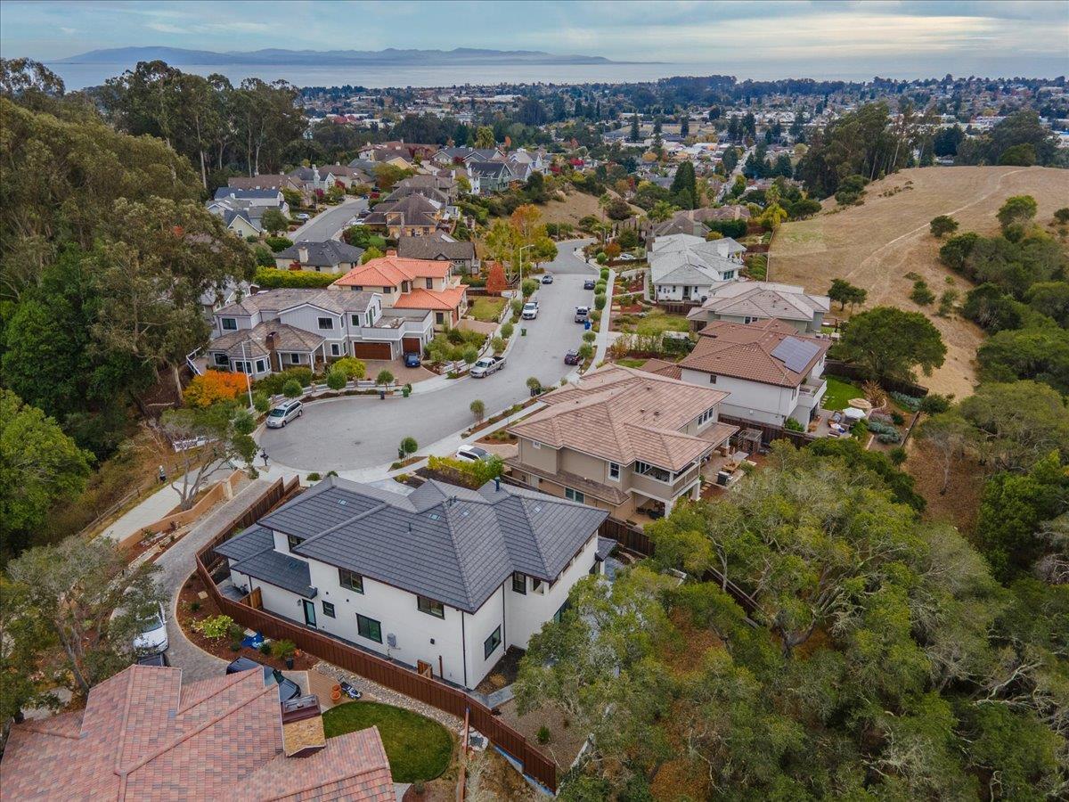 Detail Gallery Image 55 of 63 For 2555 Benson Ave, Santa Cruz,  CA 95065 - 4 Beds | 3/1 Baths