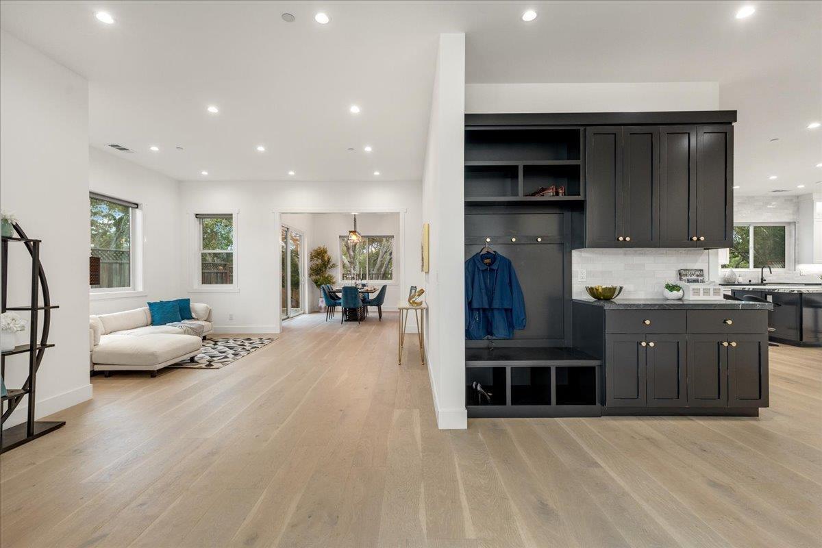 Detail Gallery Image 8 of 63 For 2555 Benson Ave, Santa Cruz,  CA 95065 - 4 Beds | 3/1 Baths