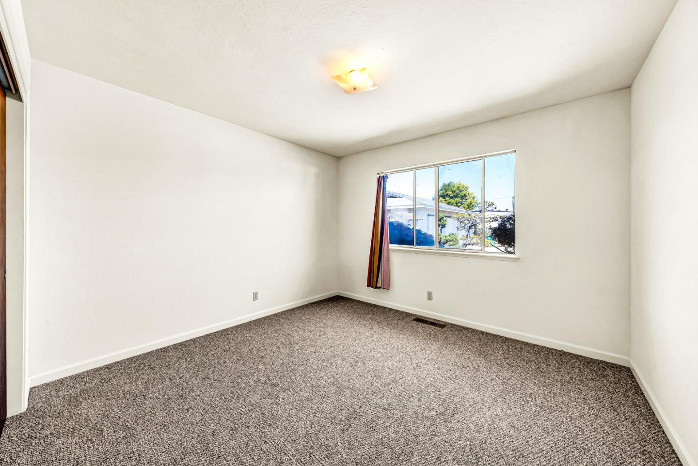 Detail Gallery Image 15 of 97 For 2 Lewis Rd, Royal Oaks,  CA 95076 - – Beds | – Baths