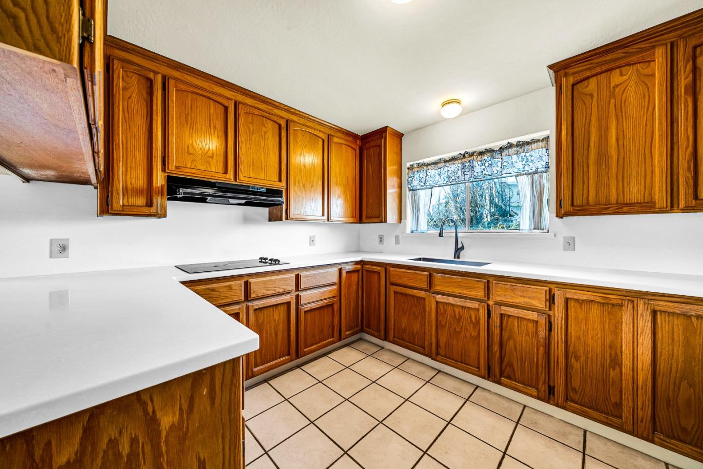 Detail Gallery Image 27 of 97 For 2 Lewis Rd, Royal Oaks,  CA 95076 - – Beds | – Baths