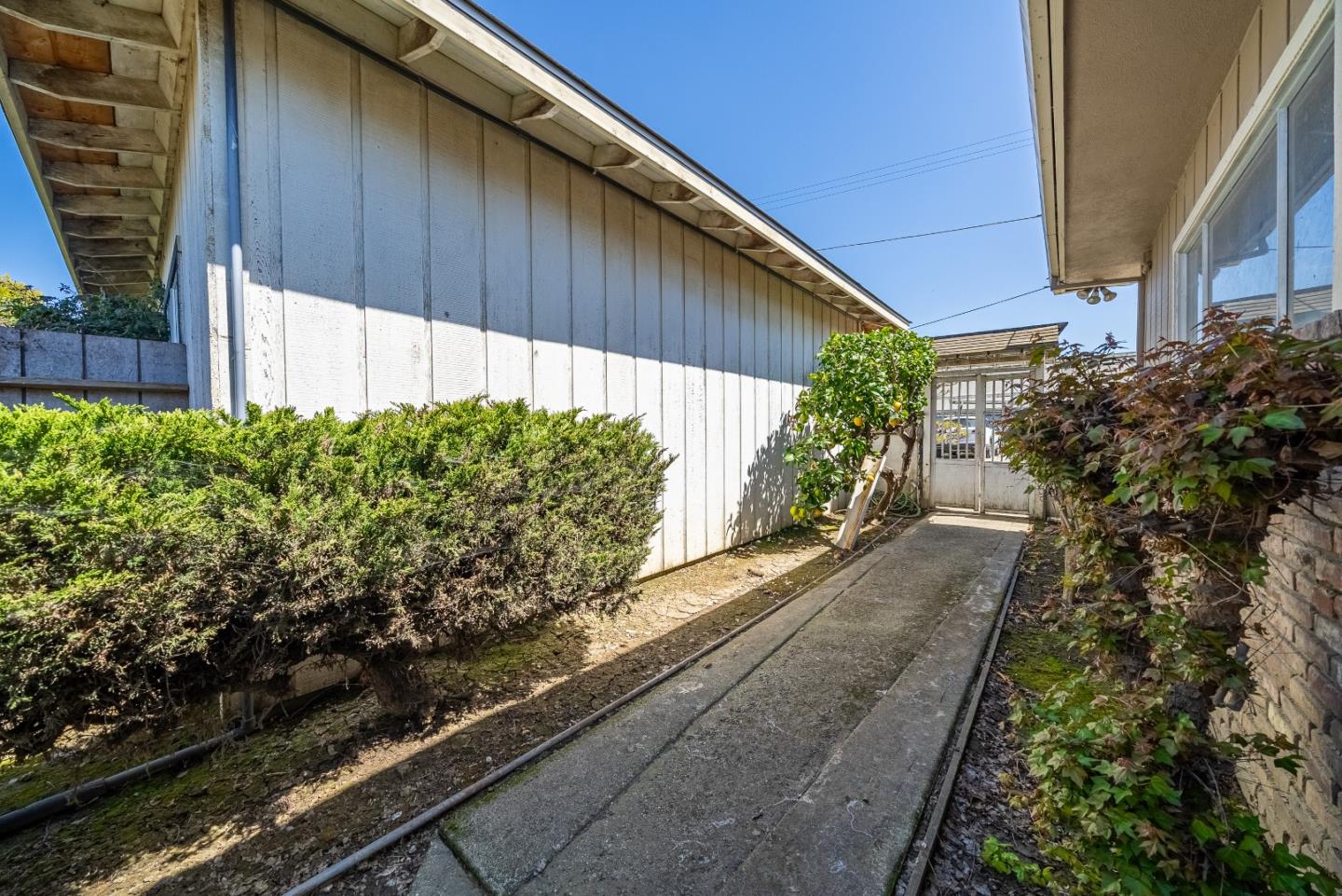 Detail Gallery Image 52 of 97 For 2 Lewis Rd, Royal Oaks,  CA 95076 - – Beds | – Baths