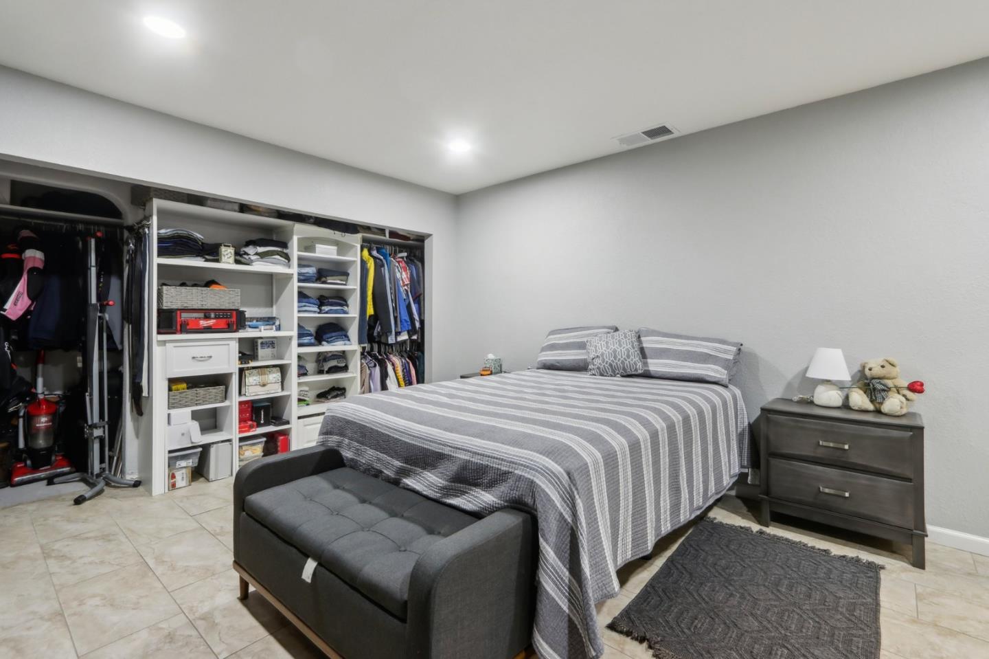 Detail Gallery Image 10 of 23 For 13015 Pfeifle Ave, San Jose,  CA 95111 - 3 Beds | 1 Baths