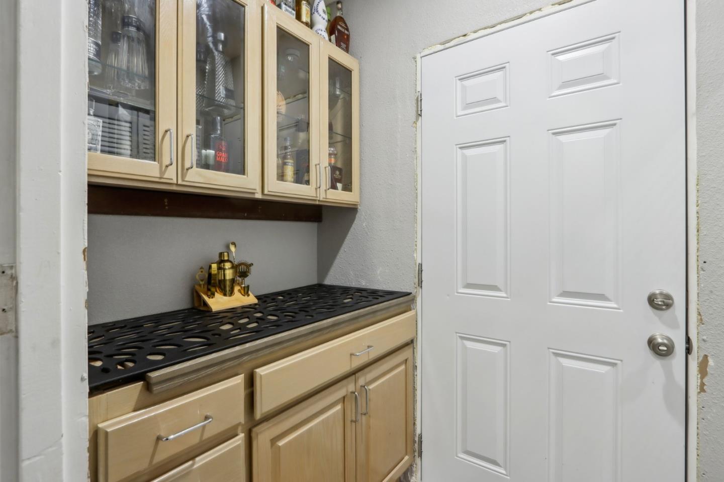Detail Gallery Image 13 of 23 For 13015 Pfeifle Ave, San Jose,  CA 95111 - 3 Beds | 1 Baths