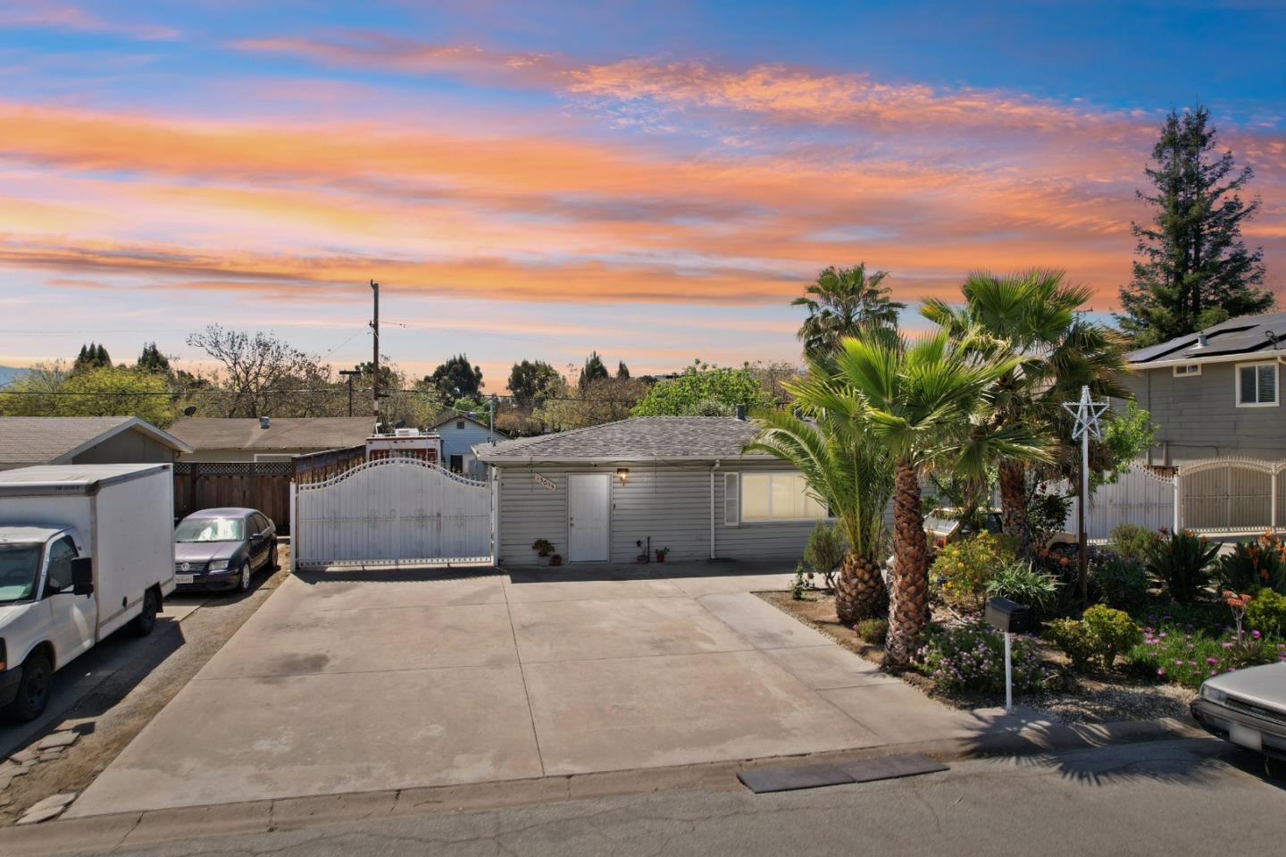 Detail Gallery Image 21 of 23 For 13015 Pfeifle Ave, San Jose,  CA 95111 - 3 Beds | 1 Baths