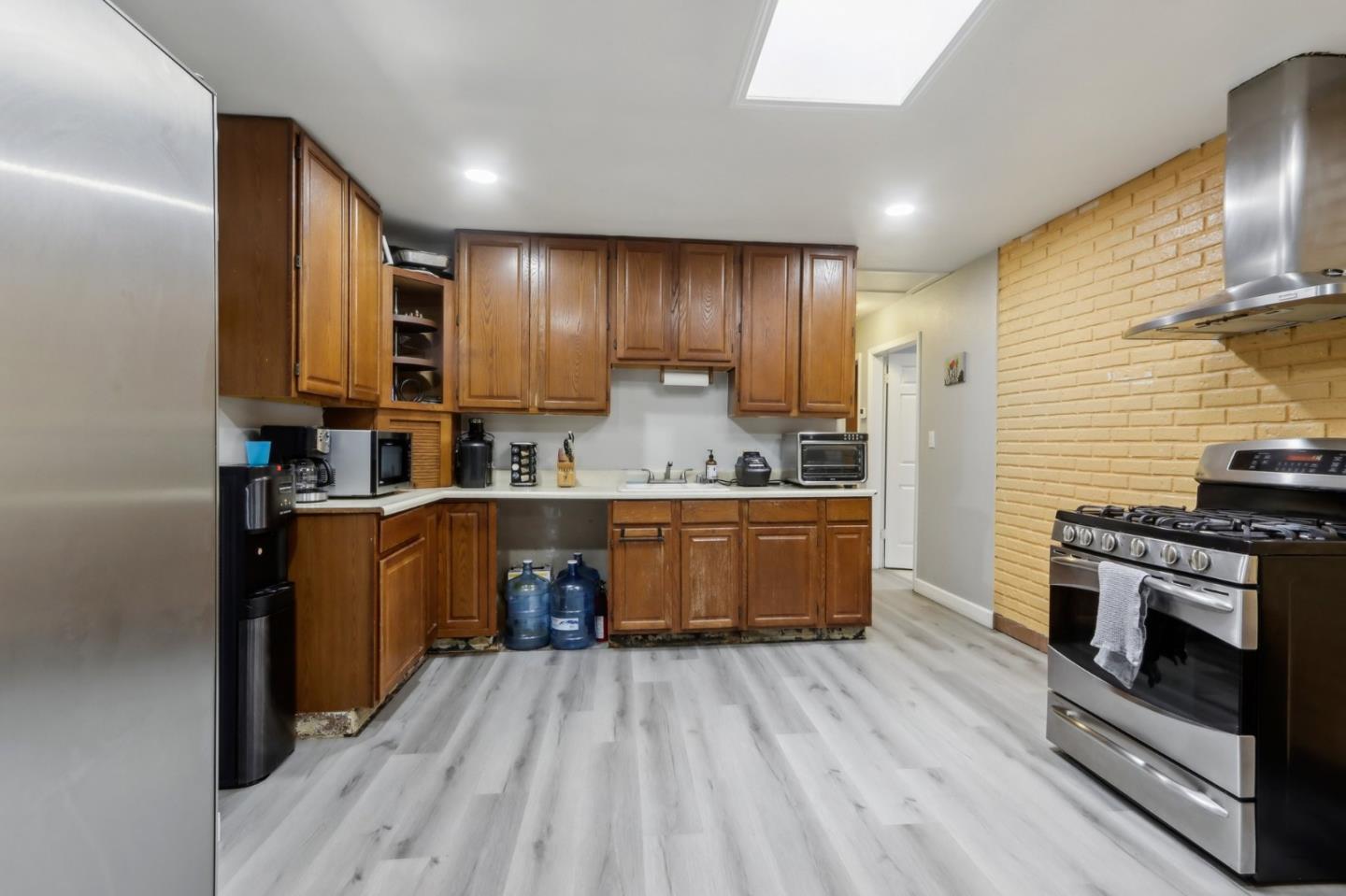 Detail Gallery Image 9 of 23 For 13015 Pfeifle Ave, San Jose,  CA 95111 - 3 Beds | 1 Baths