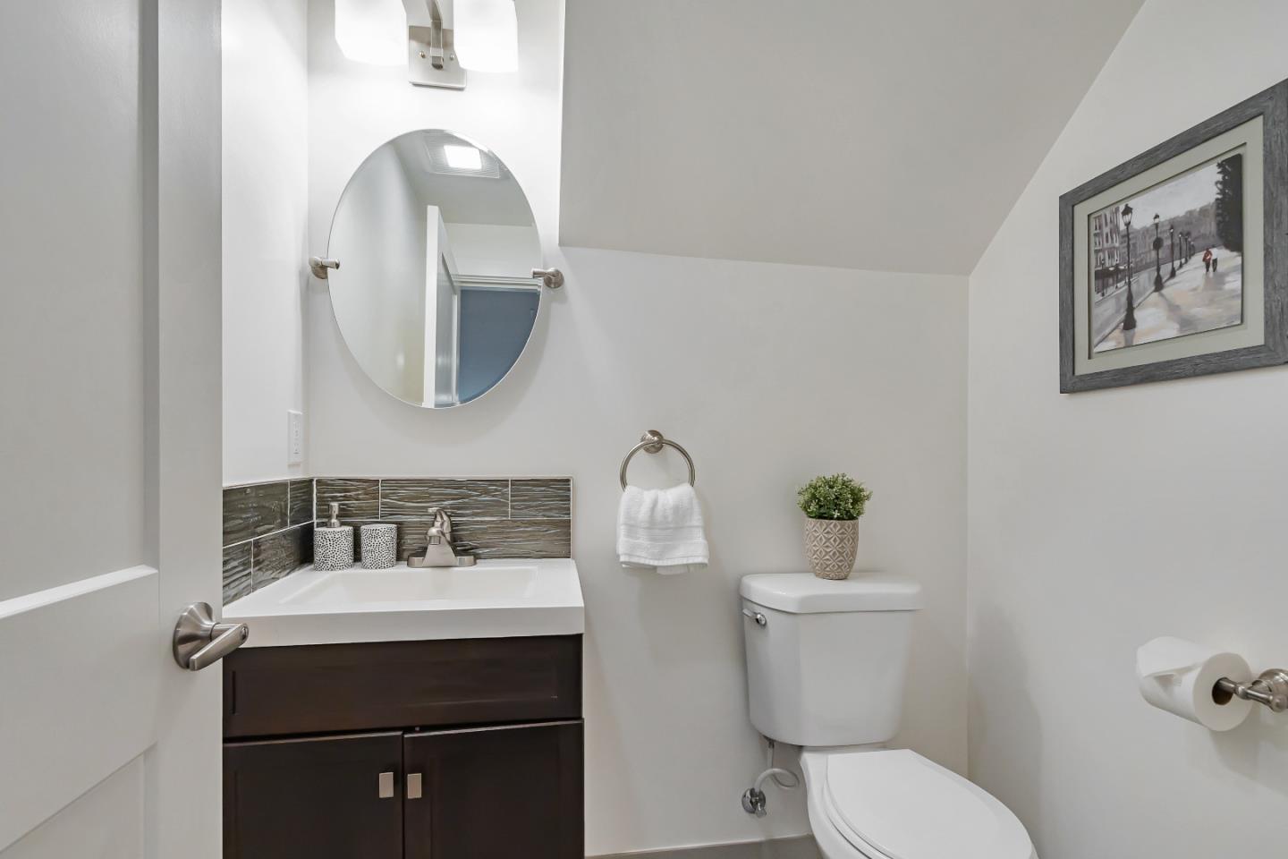 Detail Gallery Image 16 of 47 For 423 Douglas Pl, San Jose,  CA 95126 - 3 Beds | 2/1 Baths