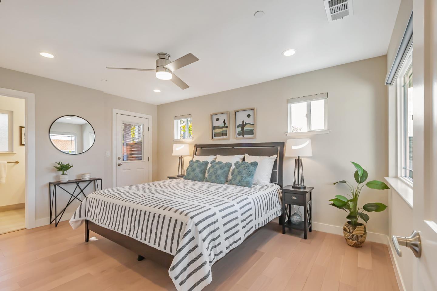 Detail Gallery Image 18 of 47 For 423 Douglas Pl, San Jose,  CA 95126 - 3 Beds | 2/1 Baths