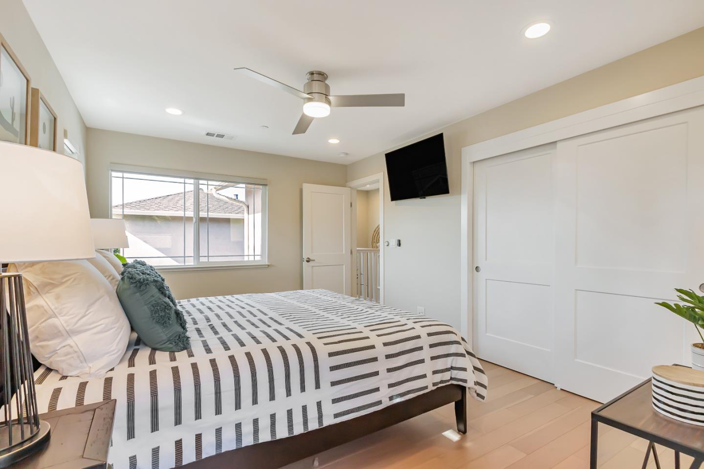 Detail Gallery Image 21 of 47 For 423 Douglas Pl, San Jose,  CA 95126 - 3 Beds | 2/1 Baths