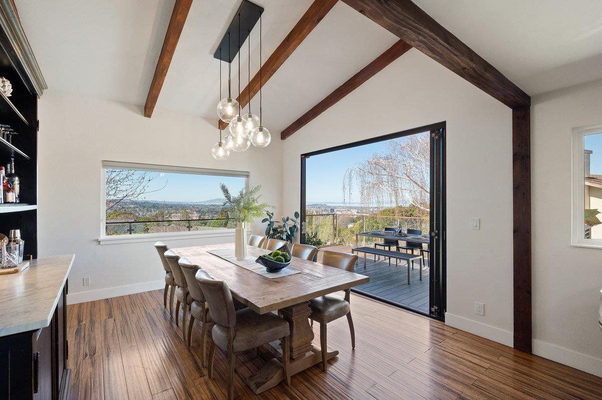 Detail Gallery Image 10 of 40 For 2104 Forest Ave, Belmont,  CA 94002 - 5 Beds | 4 Baths