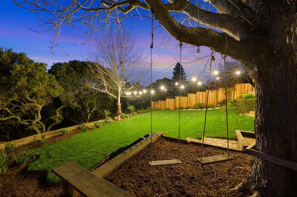 Detail Gallery Image 14 of 40 For 2104 Forest Ave, Belmont,  CA 94002 - 5 Beds | 4 Baths
