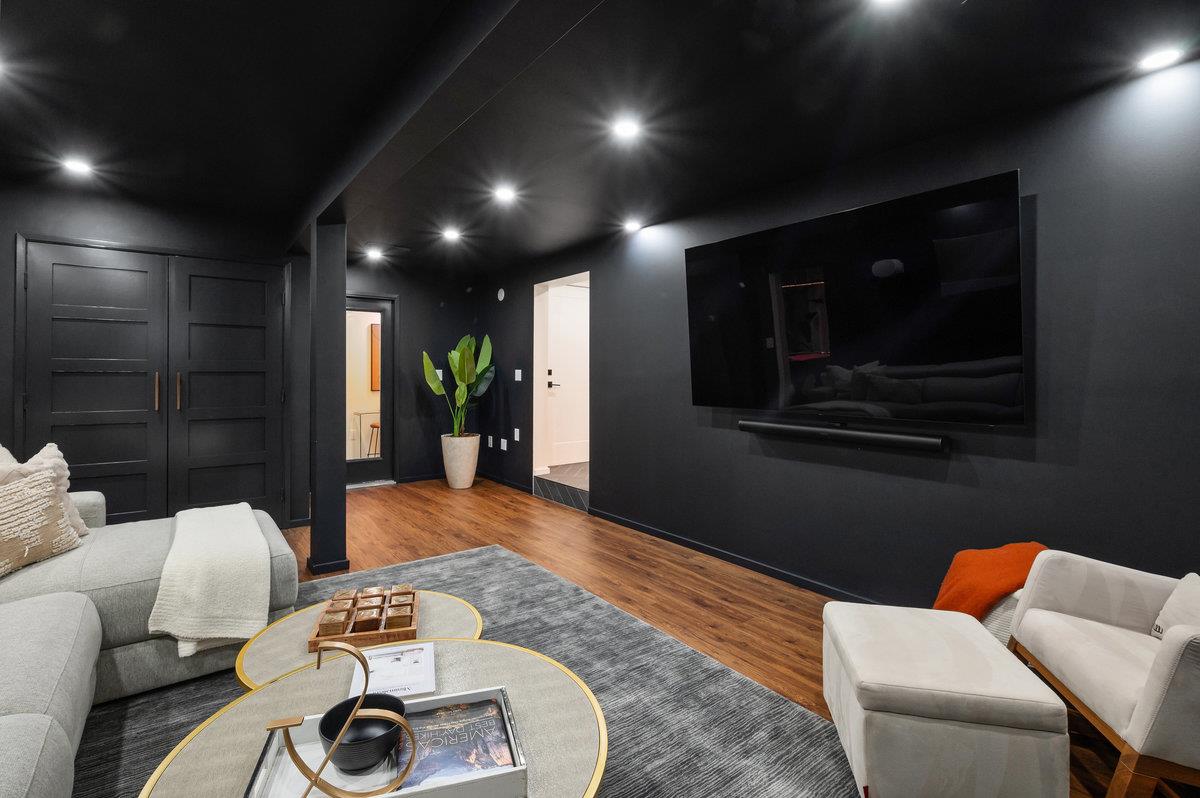 Detail Gallery Image 23 of 40 For 2104 Forest Ave, Belmont,  CA 94002 - 5 Beds | 4 Baths