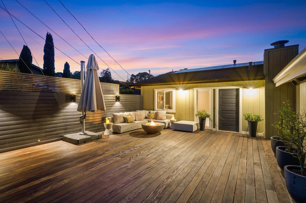 Detail Gallery Image 32 of 40 For 2104 Forest Ave, Belmont,  CA 94002 - 5 Beds | 4 Baths