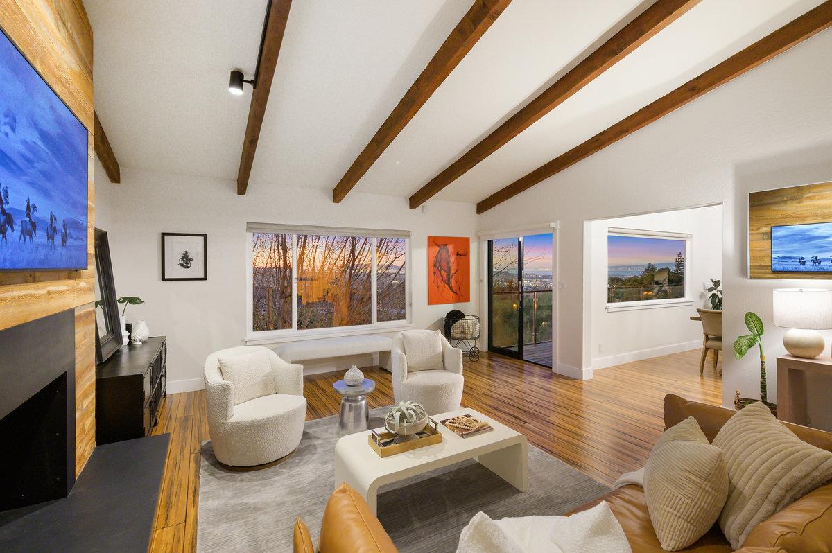 Detail Gallery Image 5 of 40 For 2104 Forest Ave, Belmont,  CA 94002 - 5 Beds | 4 Baths