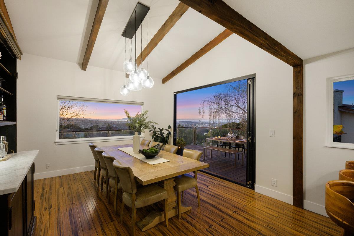 Detail Gallery Image 7 of 40 For 2104 Forest Ave, Belmont,  CA 94002 - 5 Beds | 4 Baths