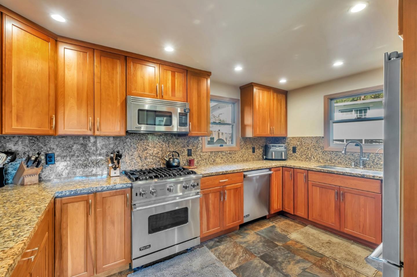 Detail Gallery Image 13 of 31 For 332 Blair St, Felton,  CA 95018 - 2 Beds | 1 Baths