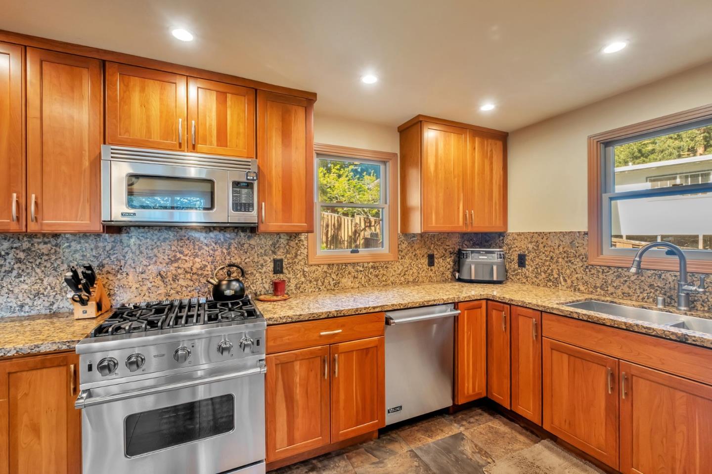 Detail Gallery Image 17 of 31 For 332 Blair St, Felton,  CA 95018 - 2 Beds | 1 Baths