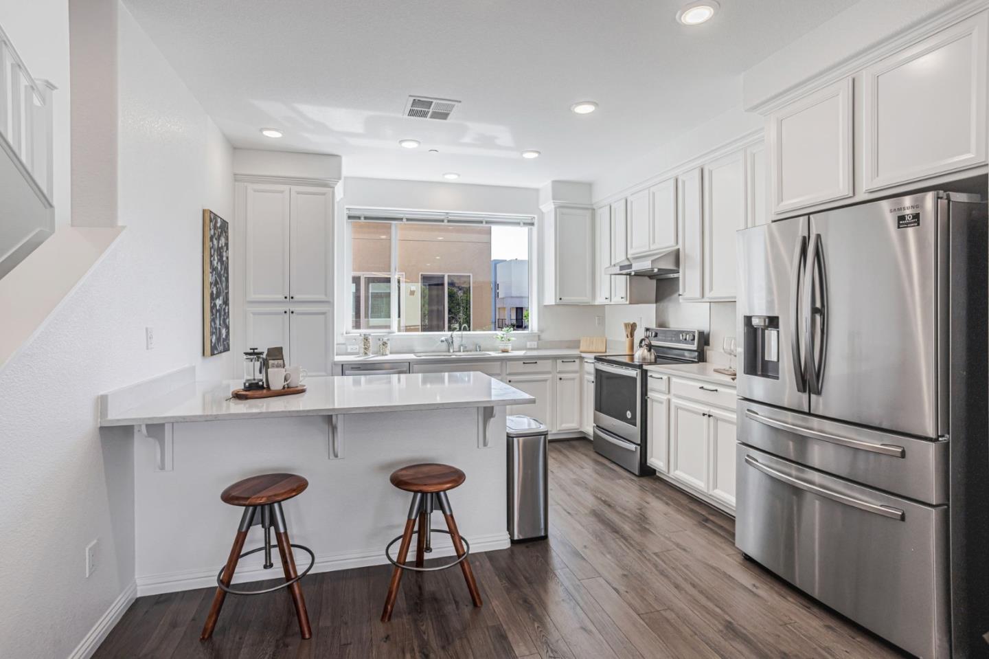 Detail Gallery Image 10 of 42 For 629 Toby Ct, San Jose,  CA 95133 - 3 Beds | 2/1 Baths