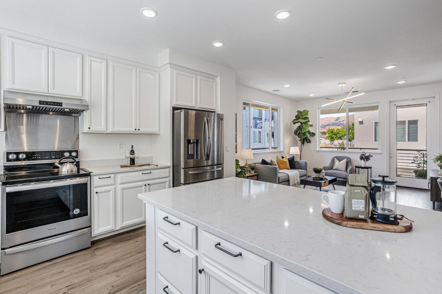 Detail Gallery Image 14 of 42 For 629 Toby Ct, San Jose,  CA 95133 - 3 Beds | 2/1 Baths