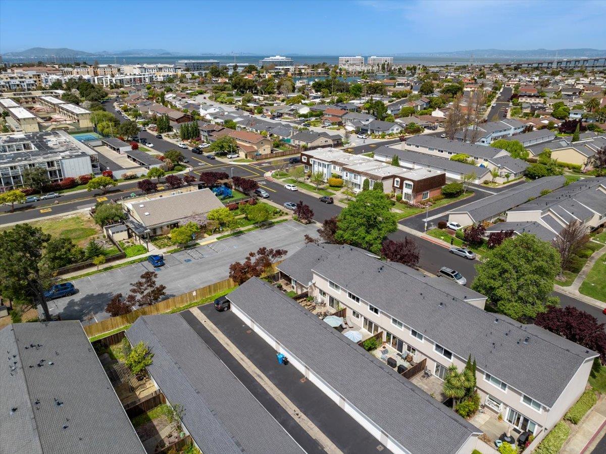 Detail Gallery Image 35 of 44 For 714 Comet Dr, Foster City,  CA 94404 - 3 Beds | 2/1 Baths