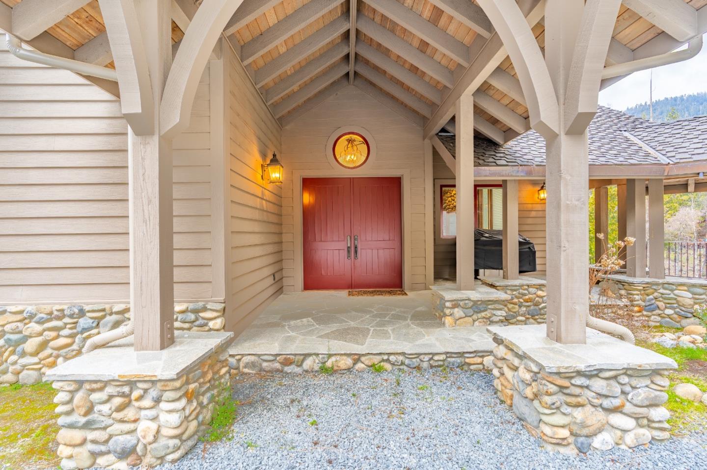 Detail Gallery Image 23 of 91 For 7899 Forest Dr, Yosemite National Park,  CA 95389 - 6 Beds | 6/1 Baths