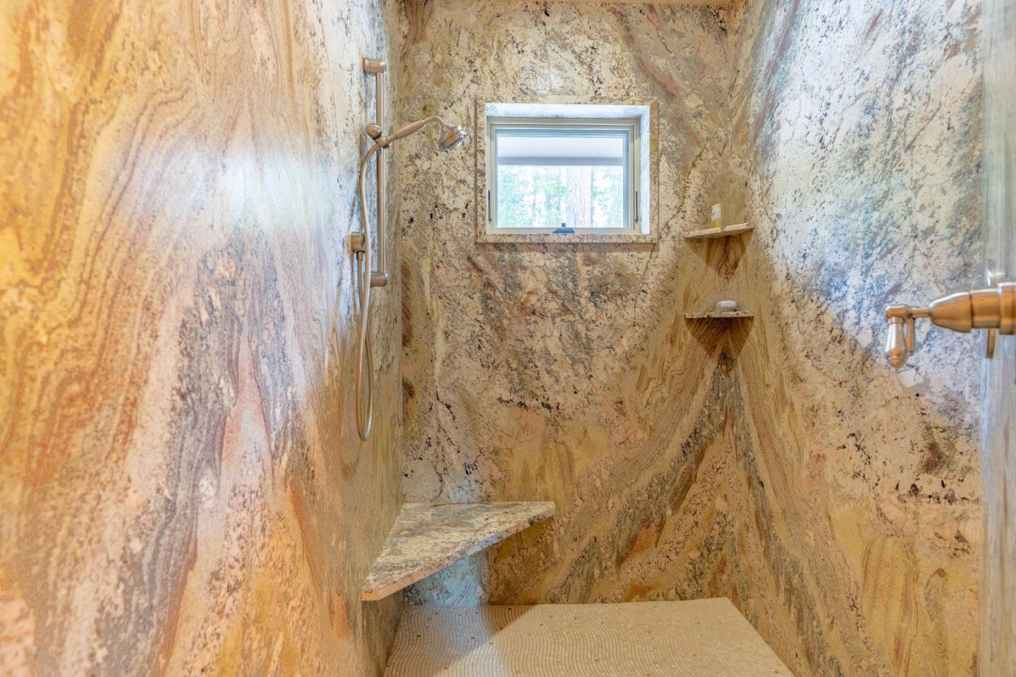 Detail Gallery Image 49 of 91 For 7899 Forest Dr, Yosemite National Park,  CA 95389 - 6 Beds | 6/1 Baths