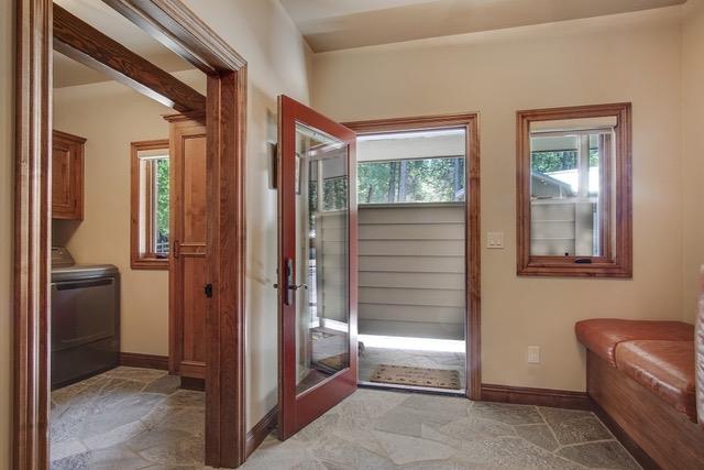 Detail Gallery Image 53 of 91 For 7899 Forest Dr, Yosemite National Park,  CA 95389 - 6 Beds | 6/1 Baths