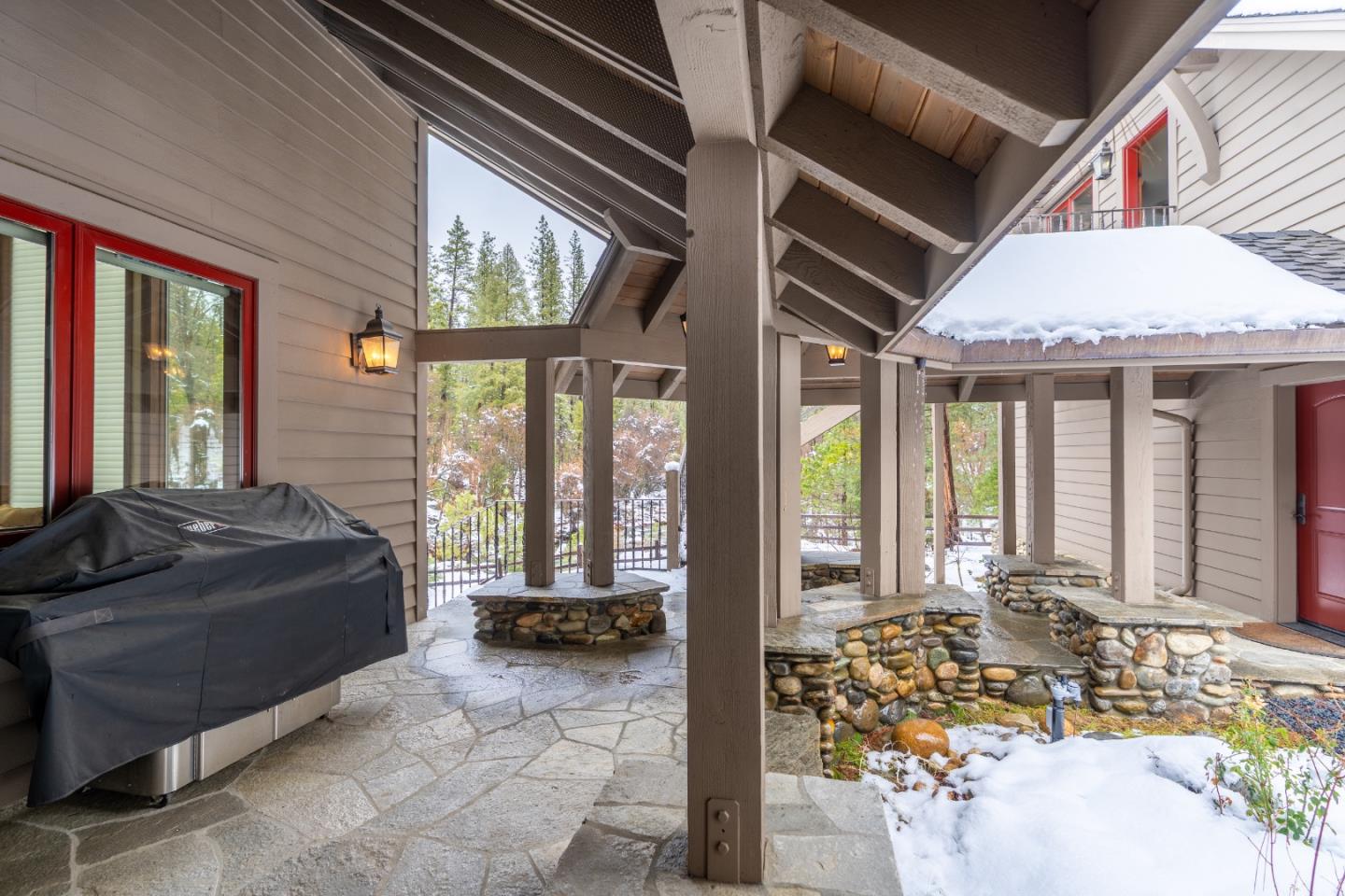 Detail Gallery Image 66 of 91 For 7899 Forest Dr, Yosemite National Park,  CA 95389 - 6 Beds | 6/1 Baths