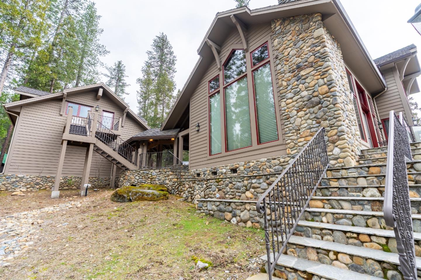 Detail Gallery Image 67 of 91 For 7899 Forest Dr, Yosemite National Park,  CA 95389 - 6 Beds | 6/1 Baths