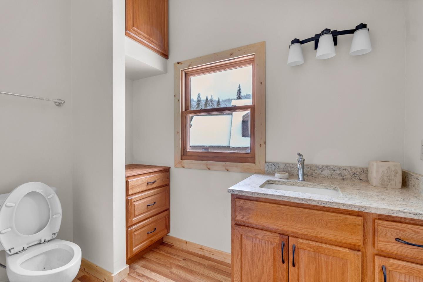 Detail Gallery Image 76 of 91 For 7899 Forest Dr, Yosemite National Park,  CA 95389 - 6 Beds | 6/1 Baths