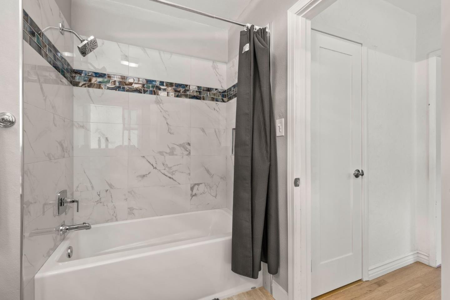 Detail Gallery Image 13 of 25 For 3023 Central Ave, Riverside,  CA 92506 - 3 Beds | 2 Baths