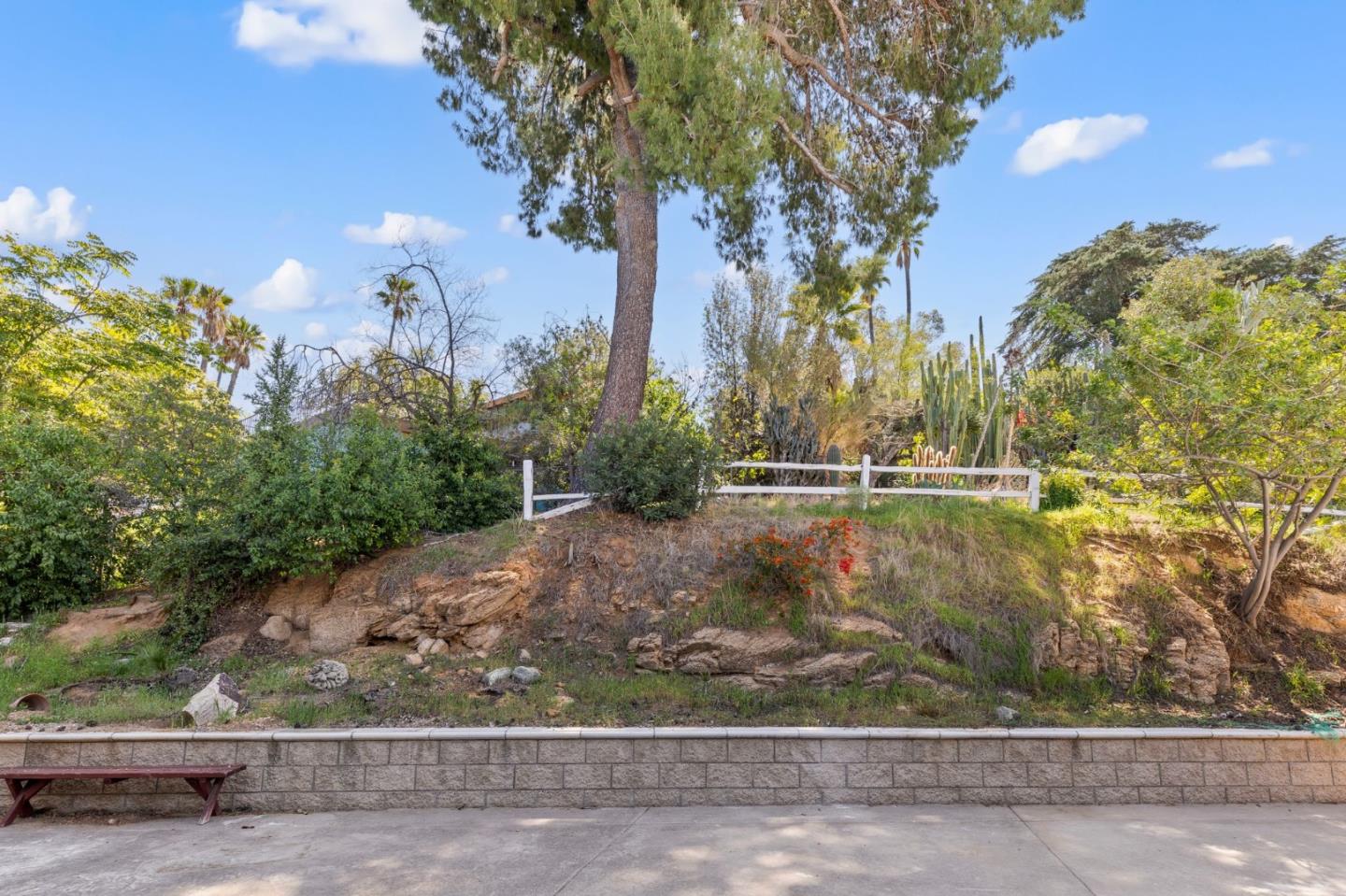 Detail Gallery Image 21 of 25 For 3023 Central Ave, Riverside,  CA 92506 - 3 Beds | 2 Baths