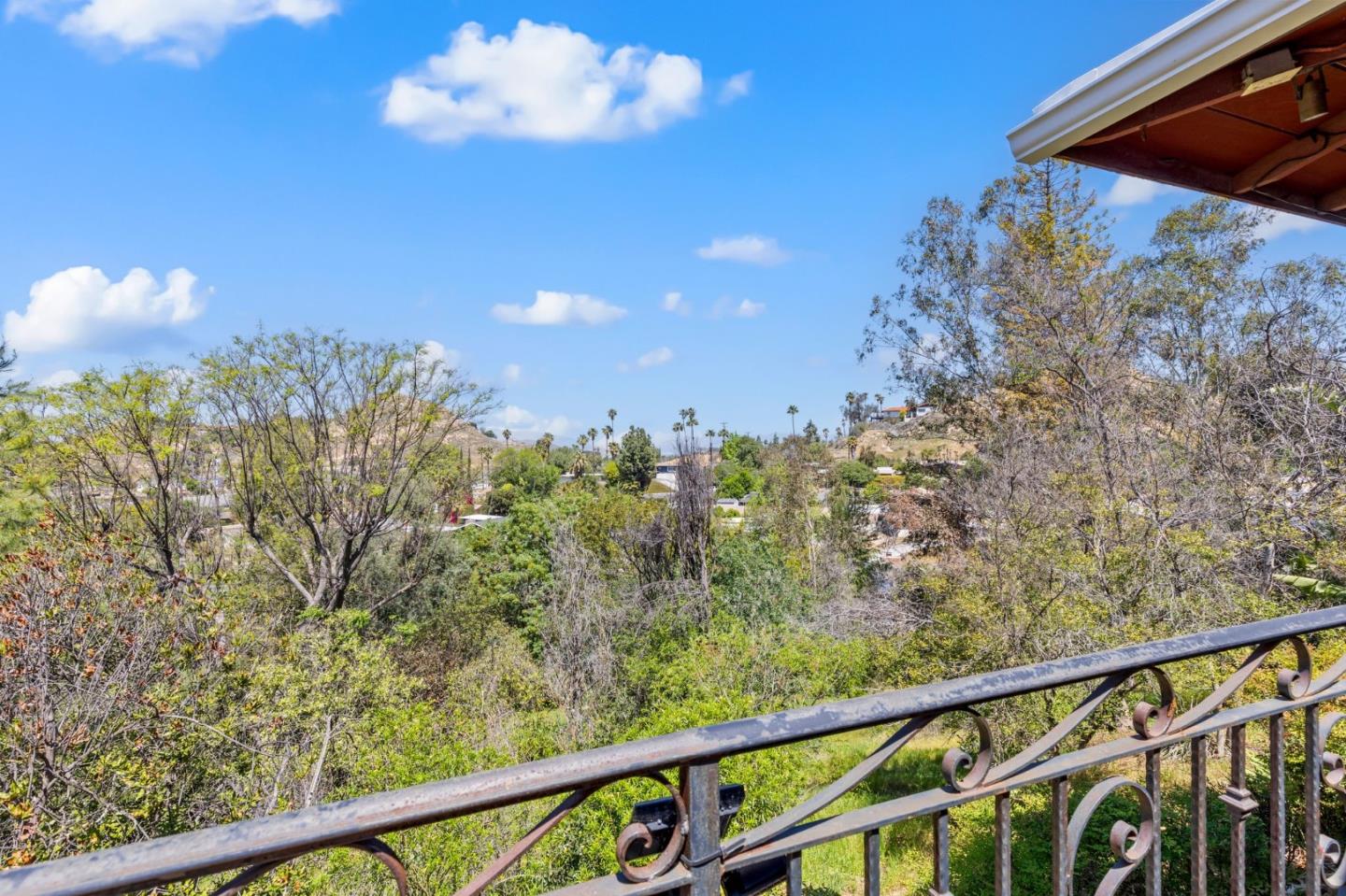 Detail Gallery Image 22 of 25 For 3023 Central Ave, Riverside,  CA 92506 - 3 Beds | 2 Baths