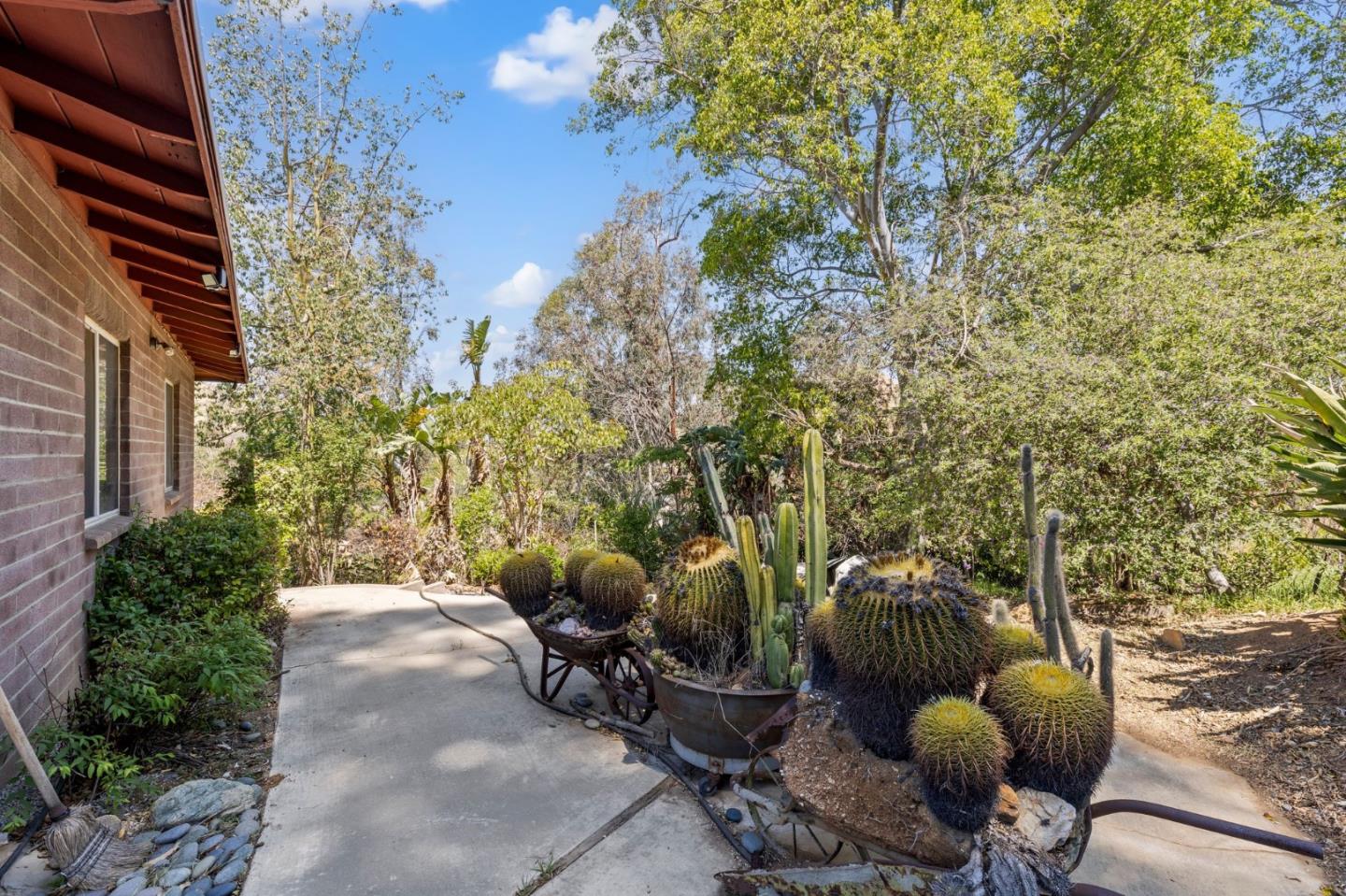 Detail Gallery Image 23 of 25 For 3023 Central Ave, Riverside,  CA 92506 - 3 Beds | 2 Baths
