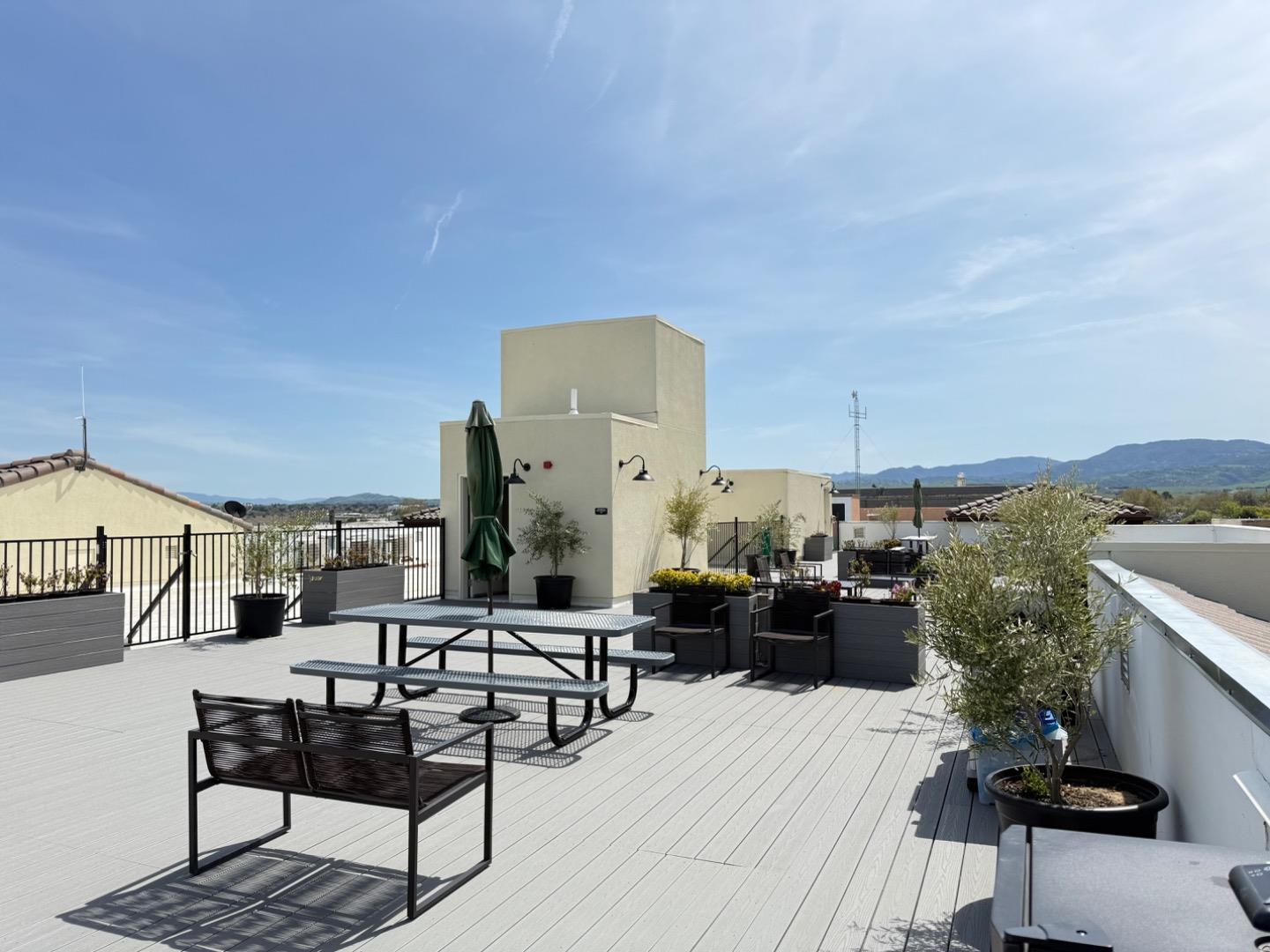 Detail Gallery Image 17 of 37 For 400 San Benito St #308,  Hollister,  CA 95023 - 1 Beds | 1 Baths
