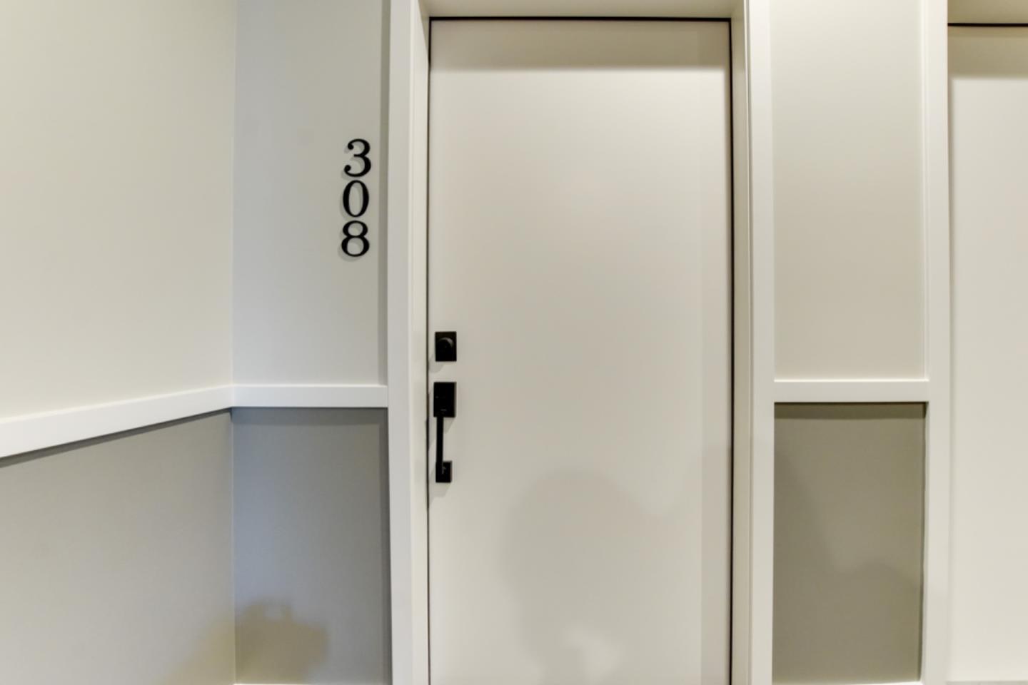 Detail Gallery Image 3 of 37 For 400 San Benito St #308,  Hollister,  CA 95023 - 1 Beds | 1 Baths
