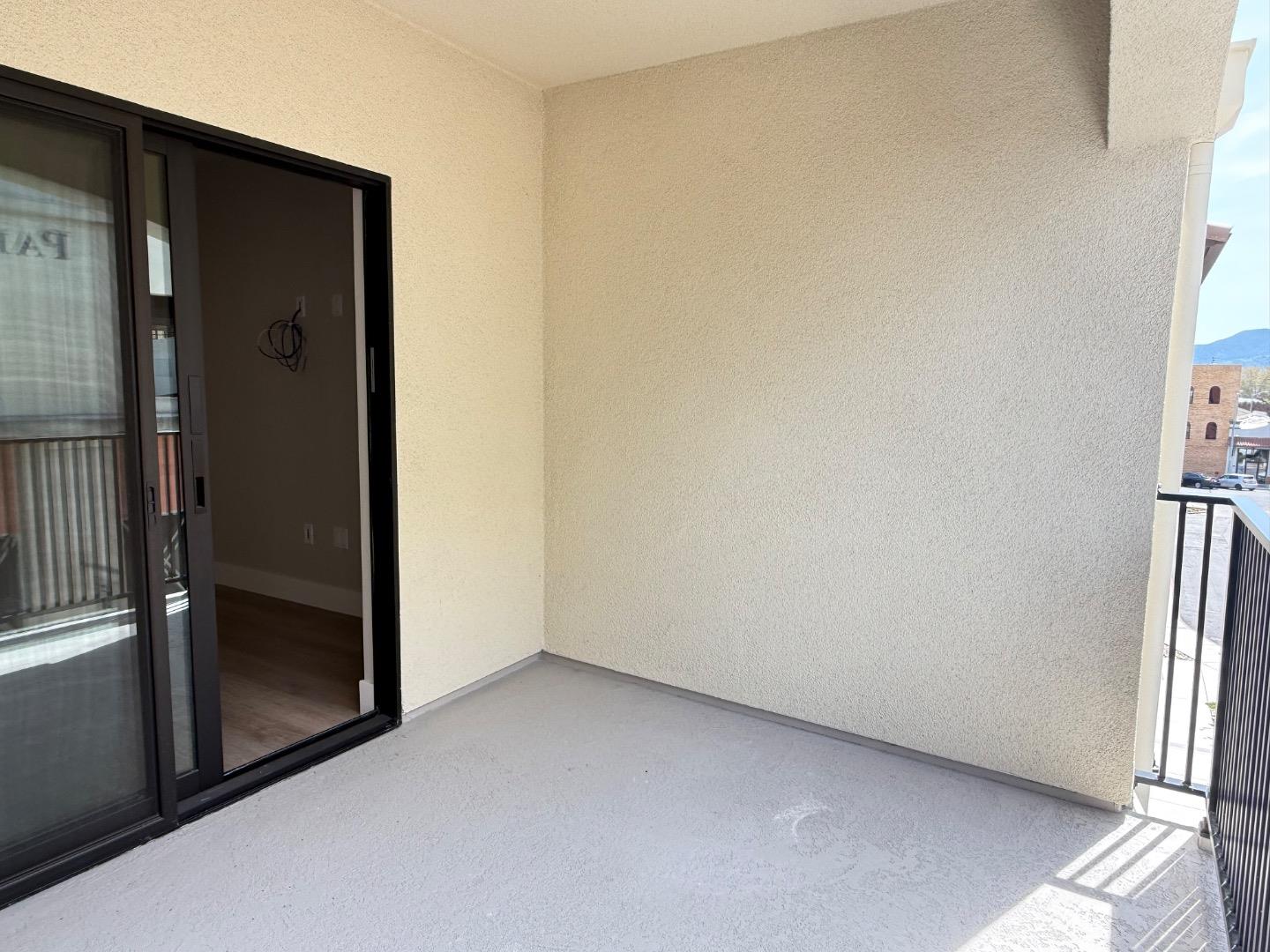Detail Gallery Image 31 of 37 For 400 San Benito St #308,  Hollister,  CA 95023 - 1 Beds | 1 Baths