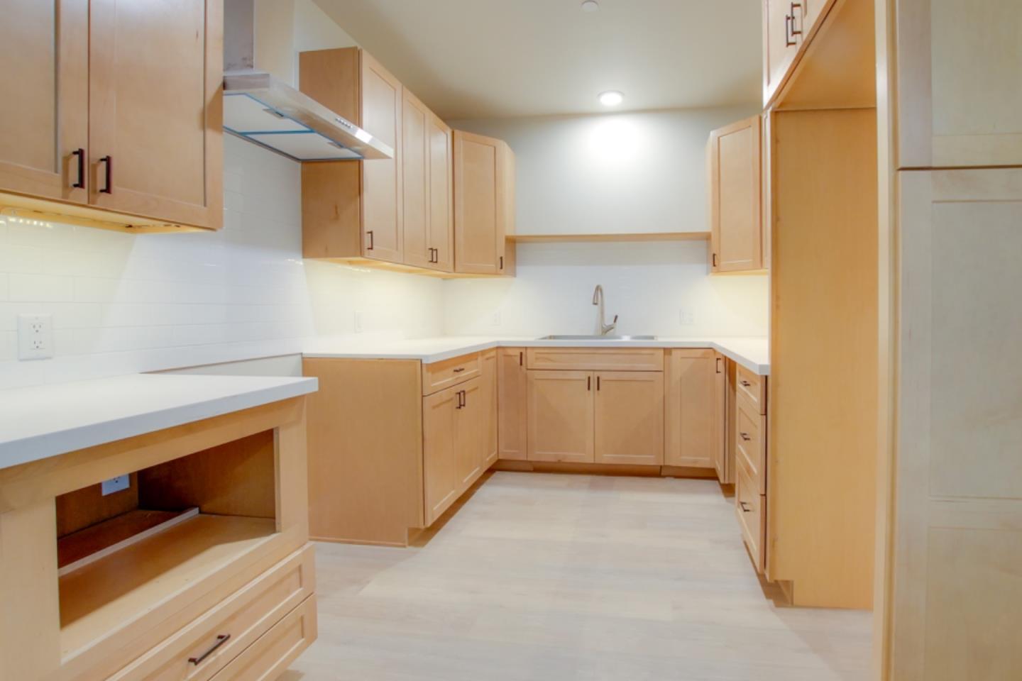 Detail Gallery Image 5 of 37 For 400 San Benito St #308,  Hollister,  CA 95023 - 1 Beds | 1 Baths