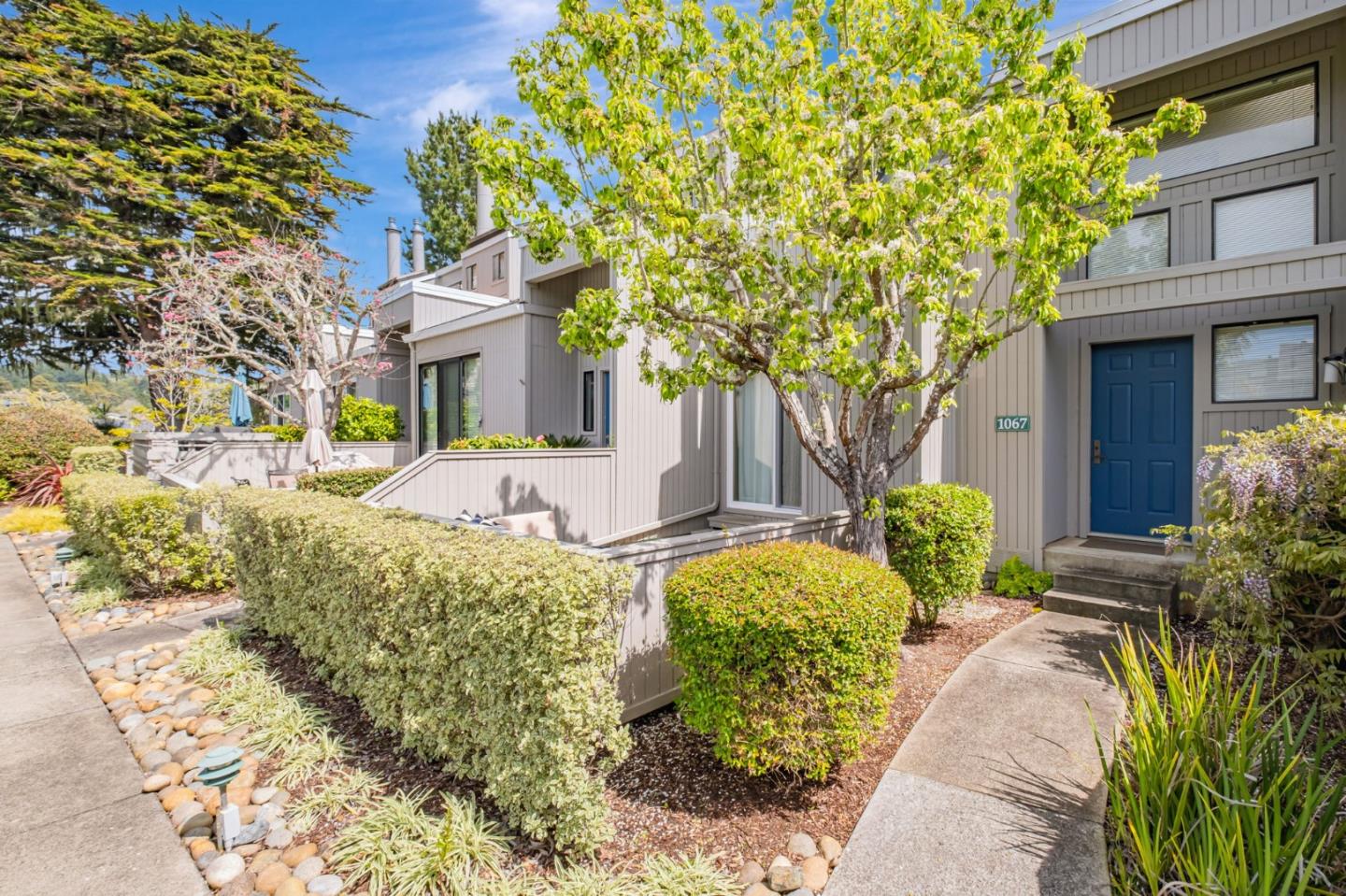 Detail Gallery Image 2 of 38 For 1067 via Tornasol, Aptos,  CA 95003 - 2 Beds | 2 Baths