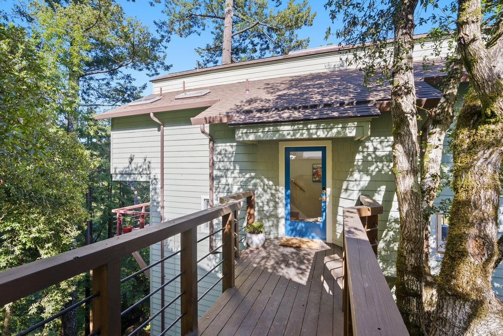 Detail Gallery Image 2 of 38 For 540 Olaughlin Rd, Santa Cruz,  CA 95065 - 3 Beds | 2 Baths