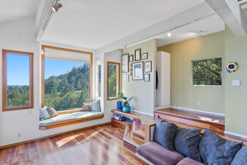 Detail Gallery Image 4 of 38 For 540 Olaughlin Rd, Santa Cruz,  CA 95065 - 3 Beds | 2 Baths