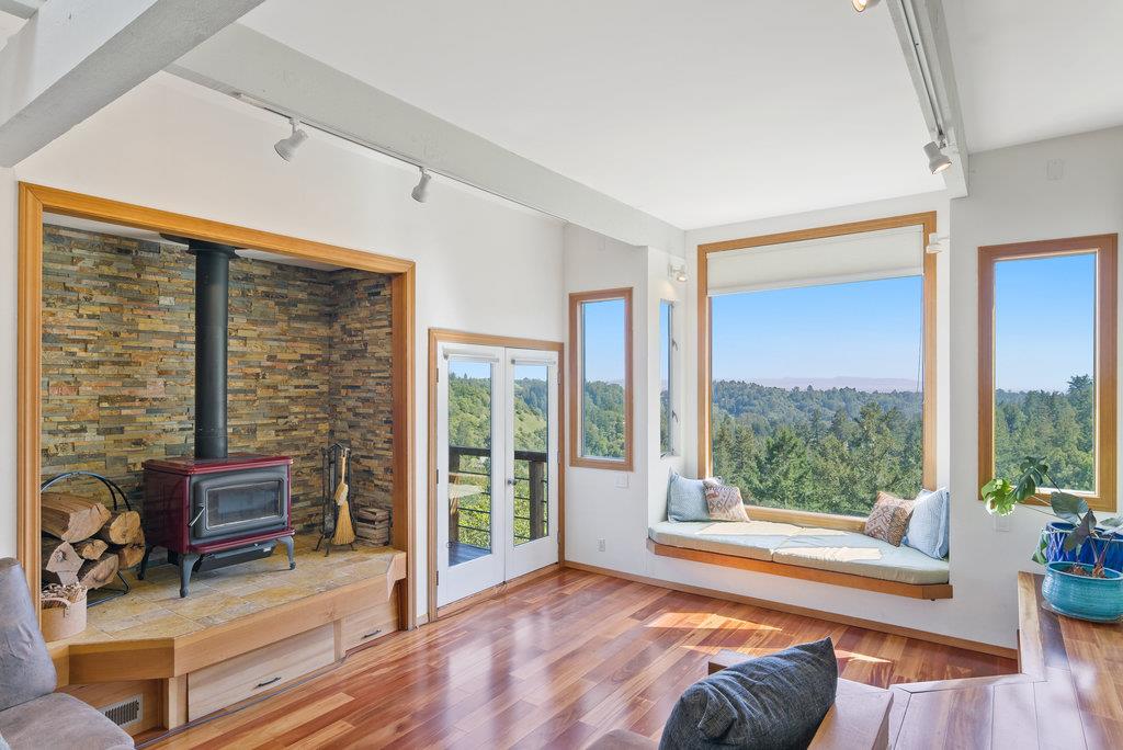 Detail Gallery Image 5 of 38 For 540 Olaughlin Rd, Santa Cruz,  CA 95065 - 3 Beds | 2 Baths