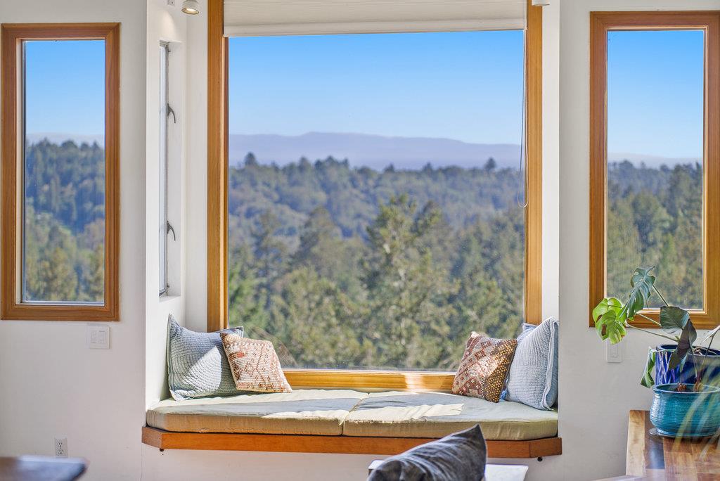 Detail Gallery Image 6 of 38 For 540 Olaughlin Rd, Santa Cruz,  CA 95065 - 3 Beds | 2 Baths