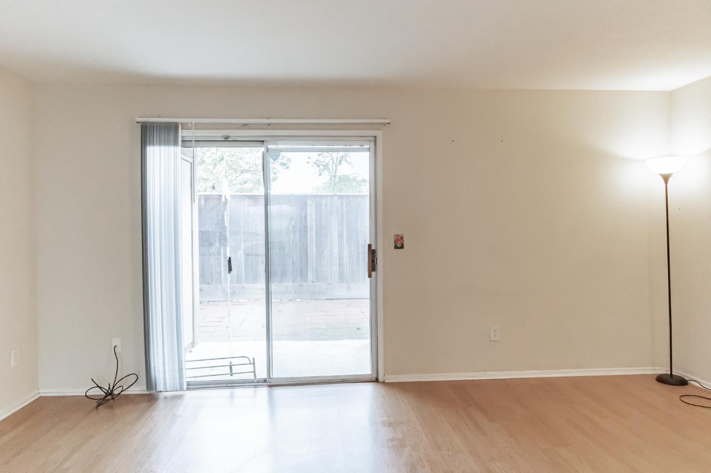 Detail Gallery Image 9 of 14 For 565 Lincoln Ave #C,  Modesto,  CA 95354 - 2 Beds | 1/1 Baths