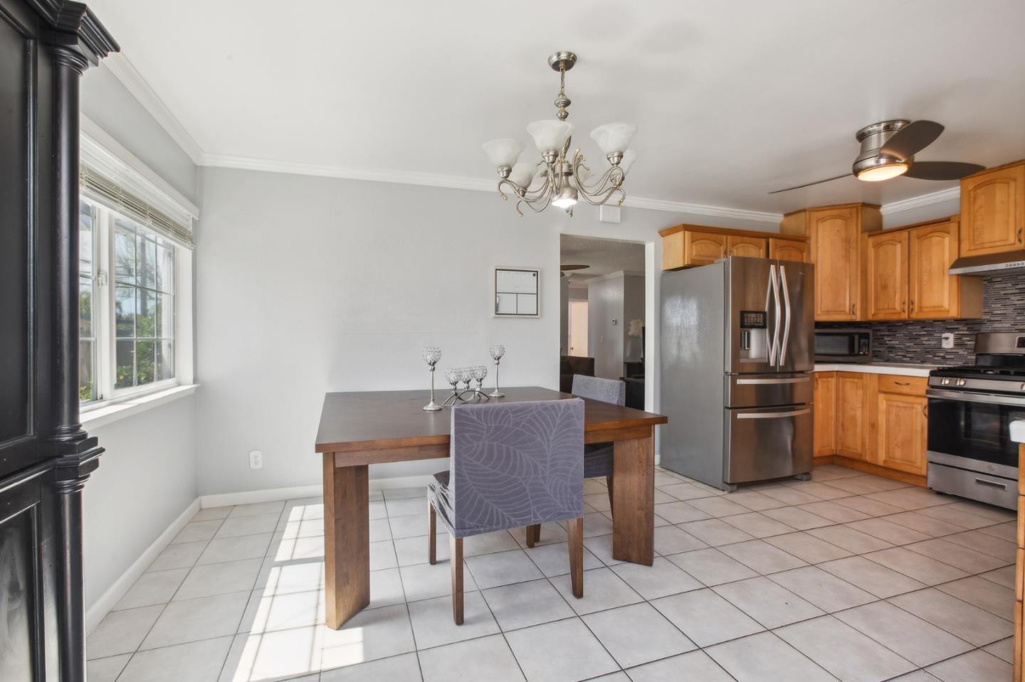 Detail Gallery Image 12 of 29 For 3274 Mount Rainier Dr, San Jose,  CA 95127 - 3 Beds | 2 Baths